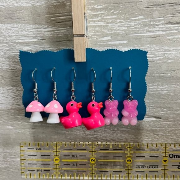 Set Of 3 New Pink Hanging Earrings - Picture 2 of 4